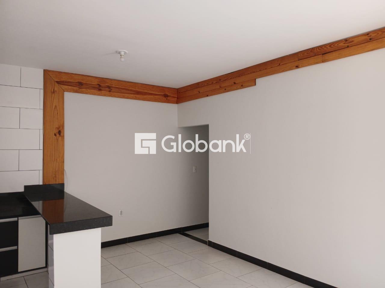 Casa 2 quartos à venda Santo Inácio 69m² Montes Claros MG: 