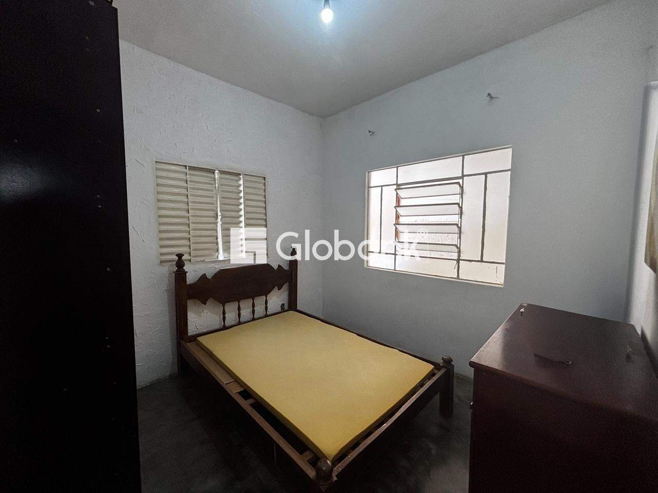 Casa 5 quartos à venda Antônio Pimenta 85m² Montes Claros MG: 