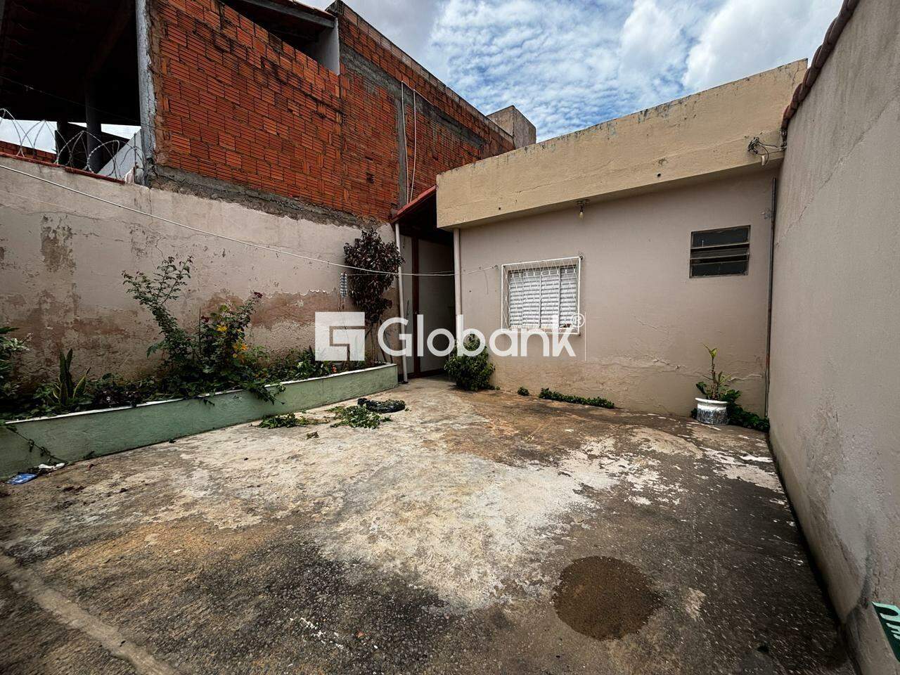 Casa 5 quartos à venda Antônio Pimenta 85m² Montes Claros MG: 