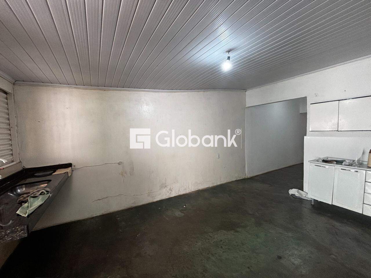 Casa 5 quartos à venda Antônio Pimenta 85m² Montes Claros MG: 