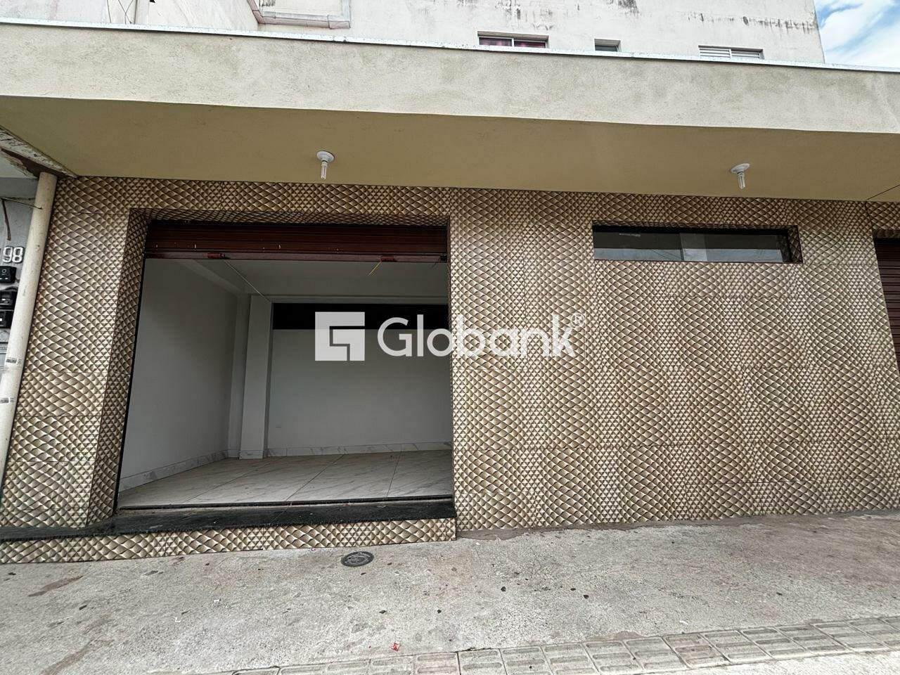Ponto comercial para aluguel Vila Guilhermina 50m² Montes Claros MG: Fachada