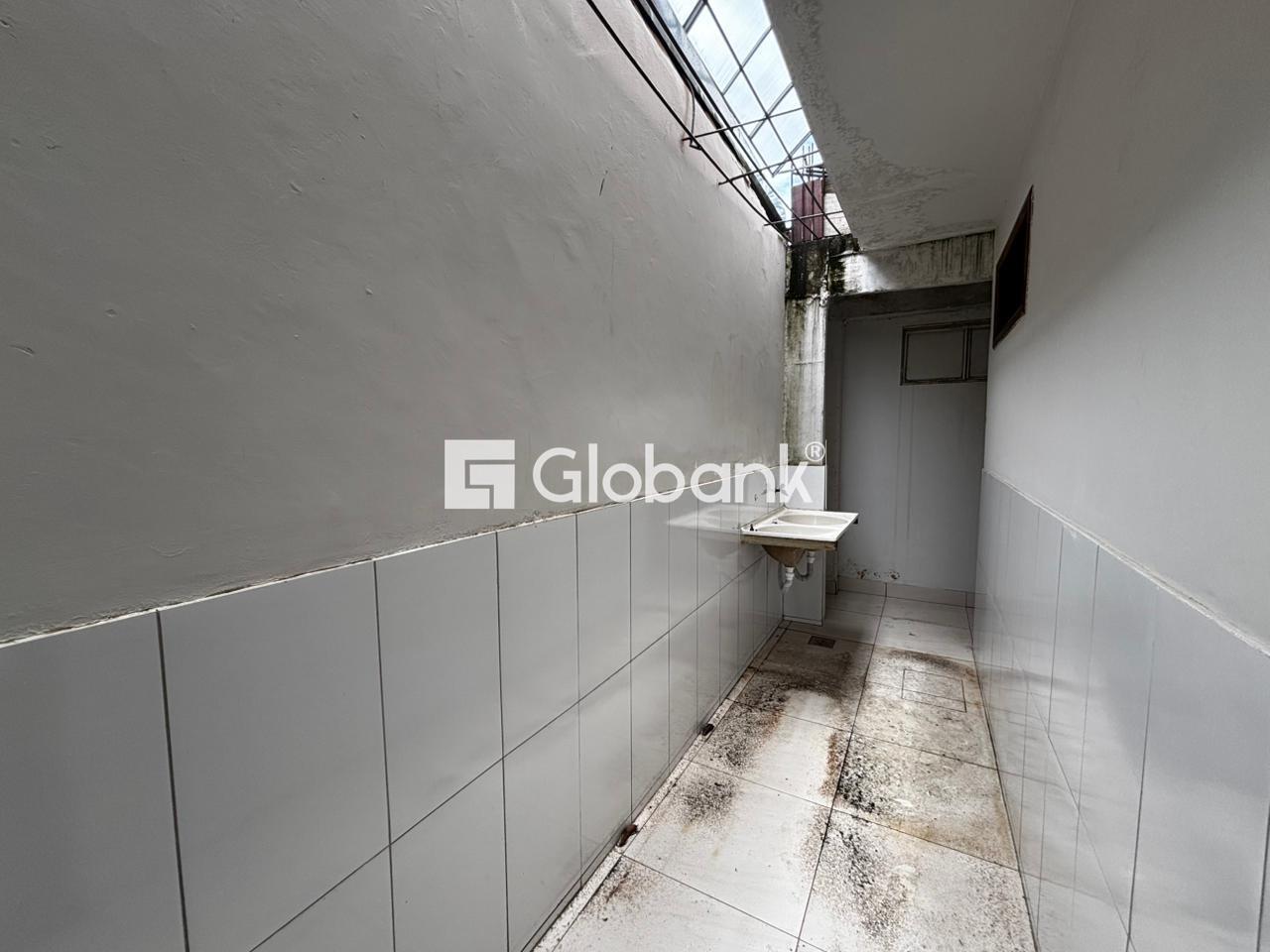 Ponto comercial para aluguel Vila Guilhermina 50m² Montes Claros MG: Área de serviço