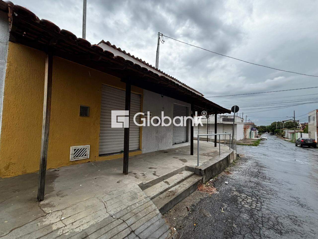 Ponto comercial para aluguel Vila Sumaré 50m² Montes Claros MG: Fachada lateral