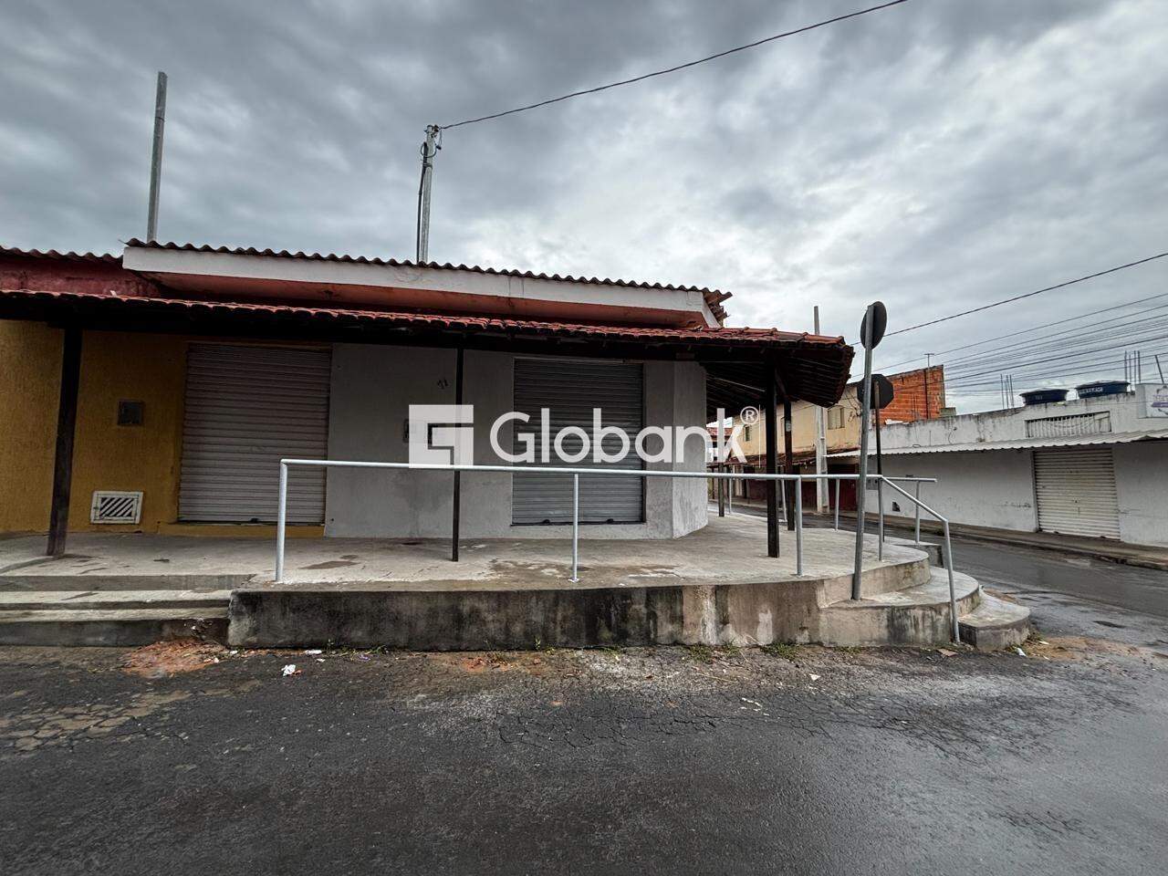 Ponto comercial para aluguel Vila Sumaré 50m² Montes Claros MG: Fachada
