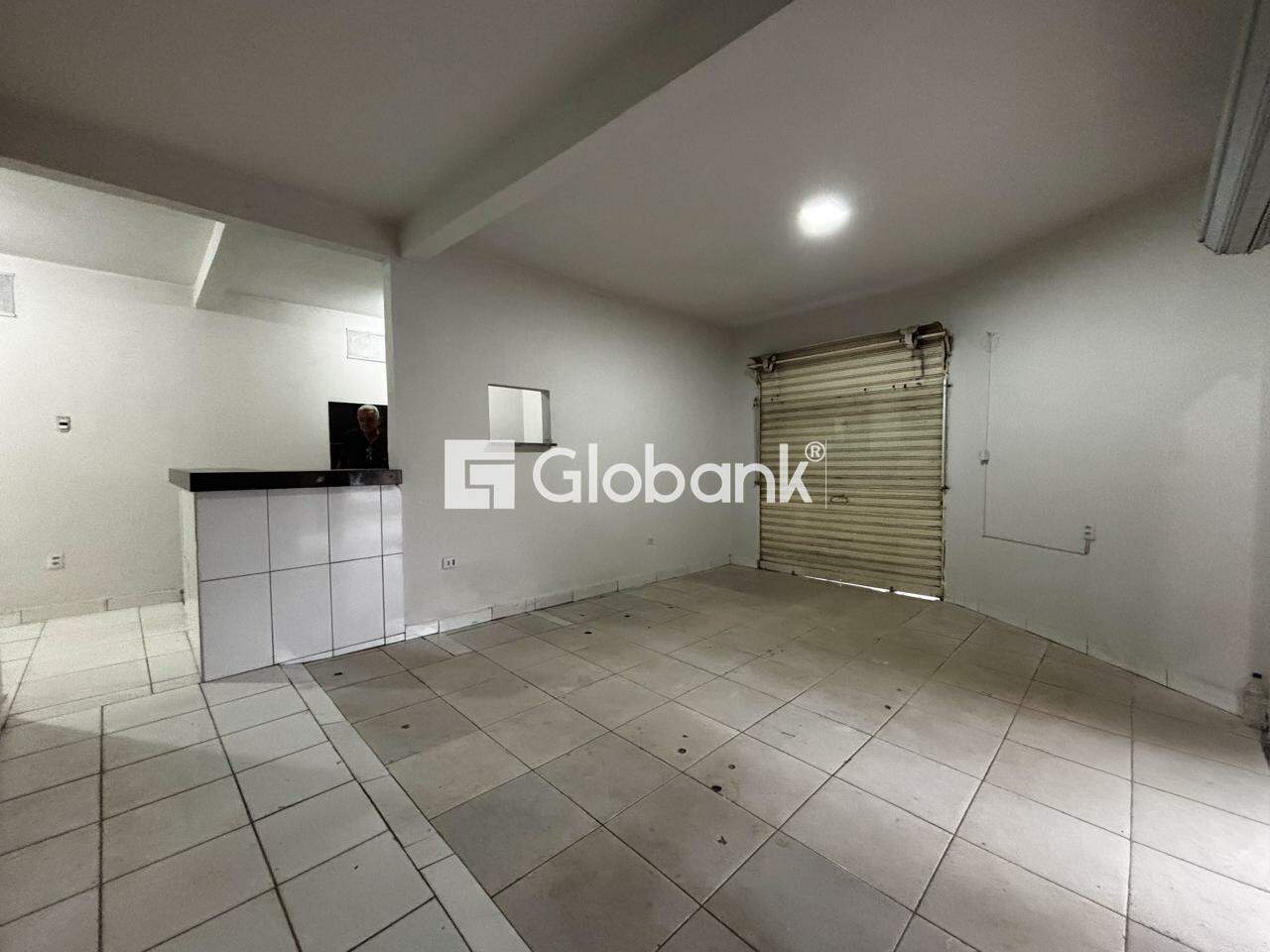 Ponto comercial para aluguel Vila Sumaré 50m² Montes Claros MG: Interior