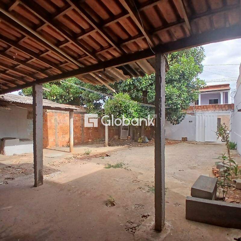 Casa 3 quartos à venda Independência 60m² Montes Claros MG: 