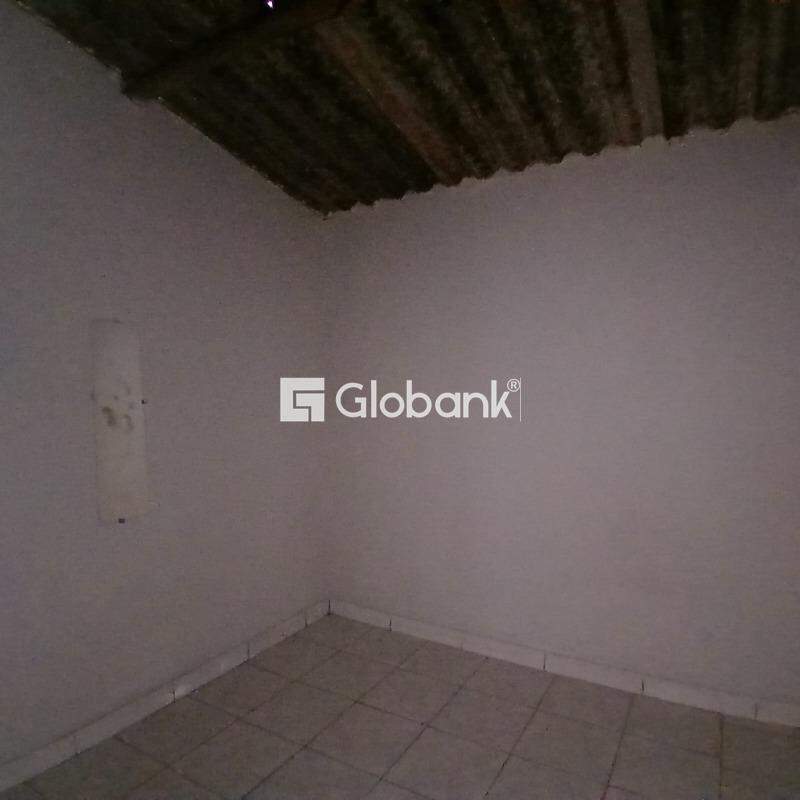 Casa 3 quartos à venda Independência 60m² Montes Claros MG: 