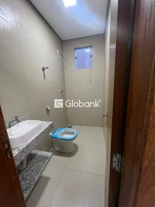 Casa 2 quartos à venda Guarujá 50m² Montes Claros MG: