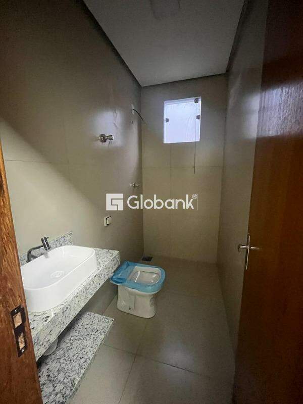 Casa 2 quartos à venda Guarujá 50m² Montes Claros MG: