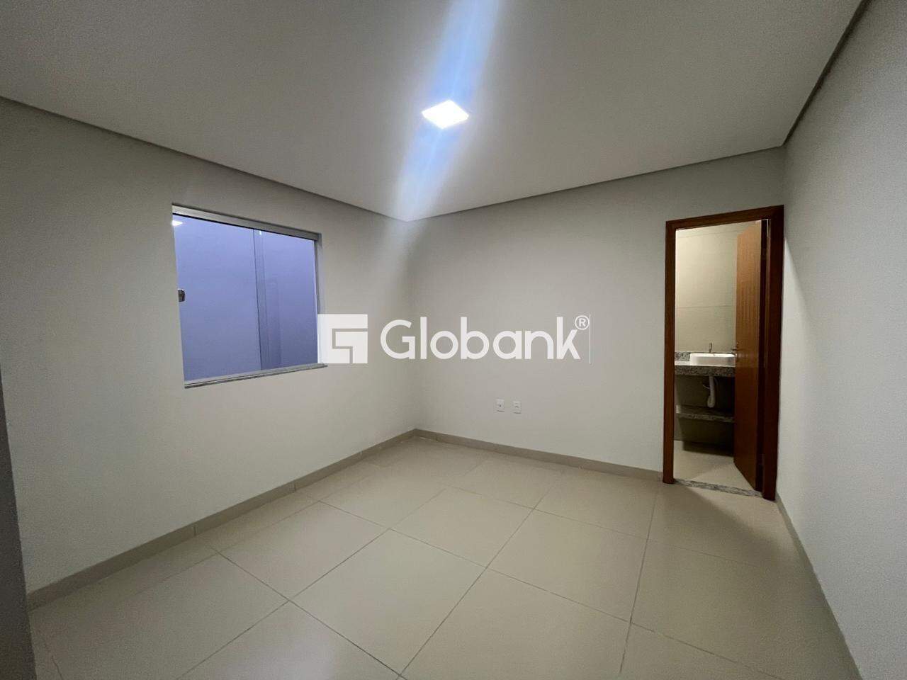 Casa 2 quartos à venda Guarujá 50m² Montes Claros MG: 