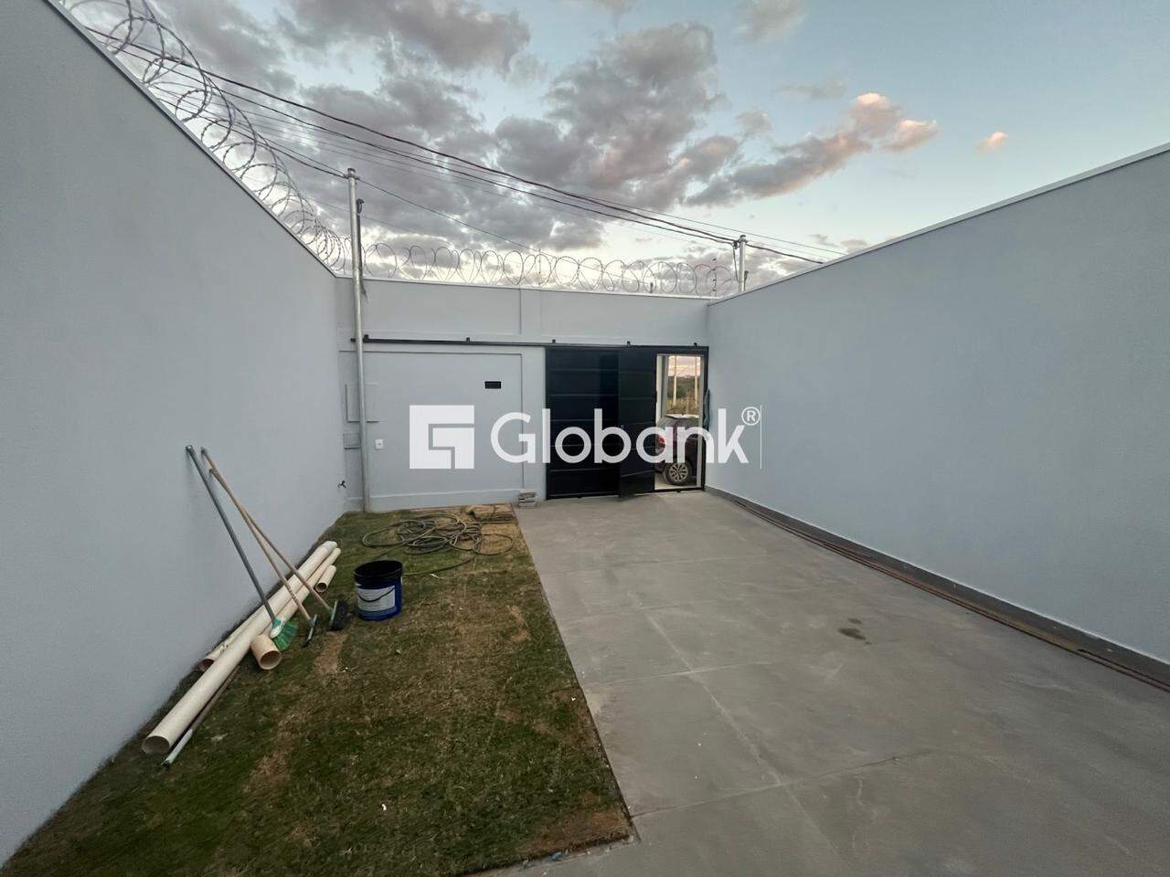 Casa 2 quartos à venda Guarujá 50m² Montes Claros MG: