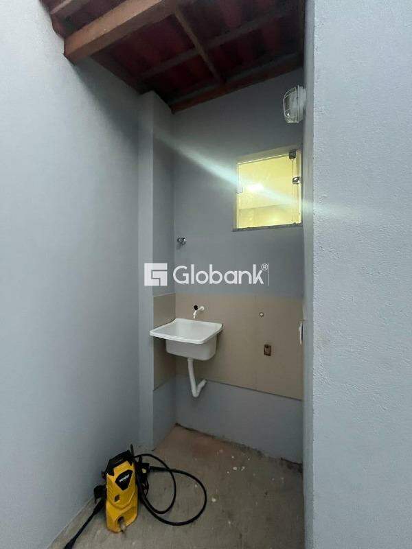 Casa 2 quartos à venda Guarujá 50m² Montes Claros MG:
