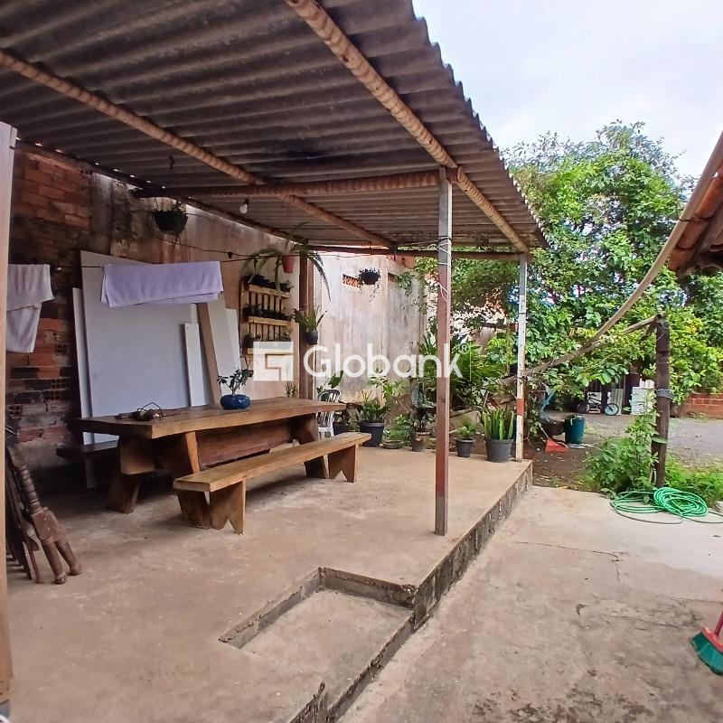 Casa 4 quartos à venda Major Prates 90m² Montes Claros MG: 