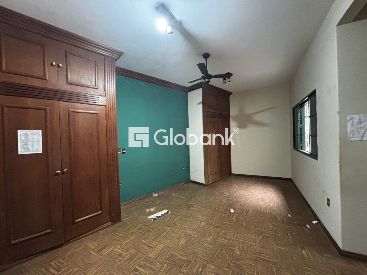 Ponto comercial para aluguel Centro 250m² Montes Claros MG: Suite