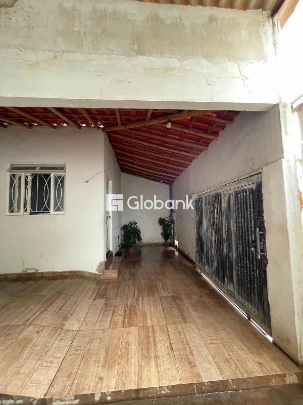 Casa 3 quartos à venda João Botelho 90m² Montes Claros MG: 