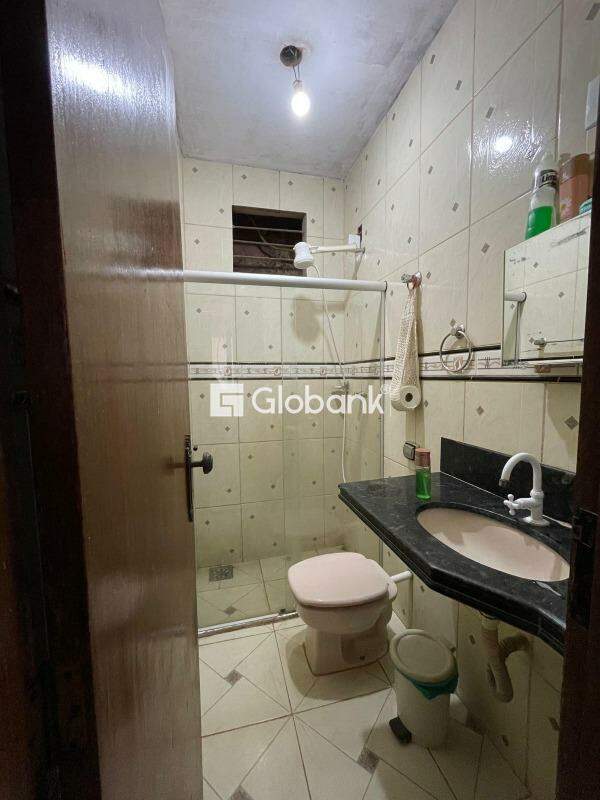 Casa 3 quartos à venda João Botelho 90m² Montes Claros MG: 