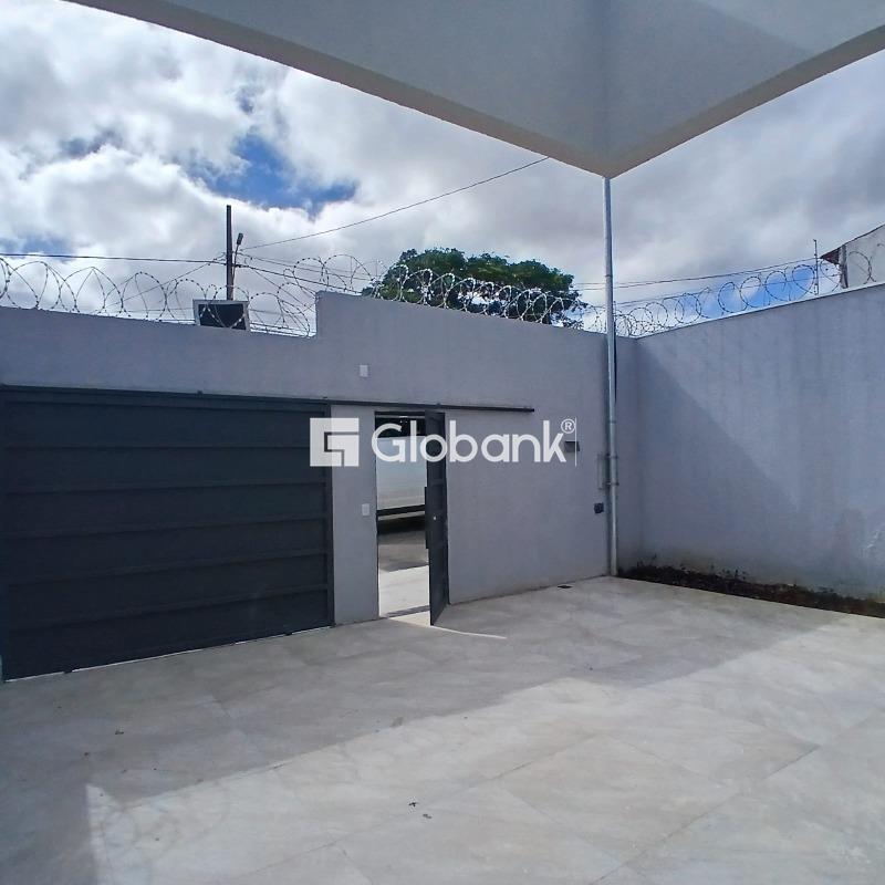 Casa 3 quartos à venda Major Prates 78m² Montes Claros MG: 