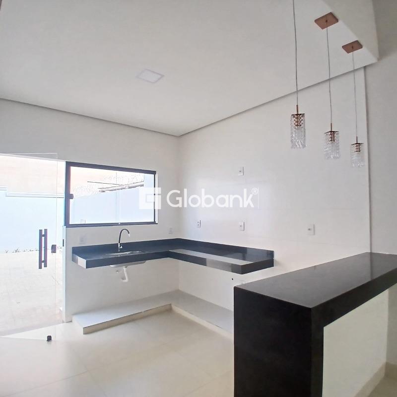 Casa 3 quartos à venda Major Prates 78m² Montes Claros MG: 