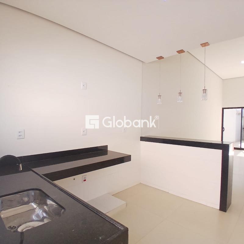 Casa 3 quartos à venda Major Prates 78m² Montes Claros MG: 