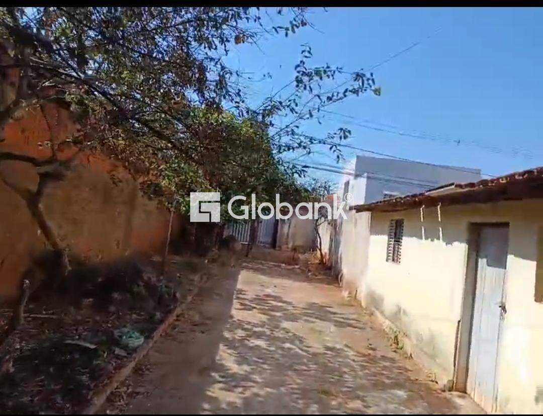 Terreno à venda São Judas Tadeu 360m² Montes Claros MG: 