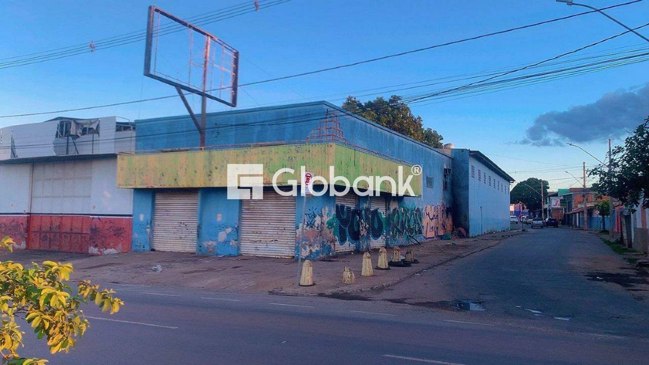 Galpão para aluguel Esplanada 1.400m² Montes Claros MG: 