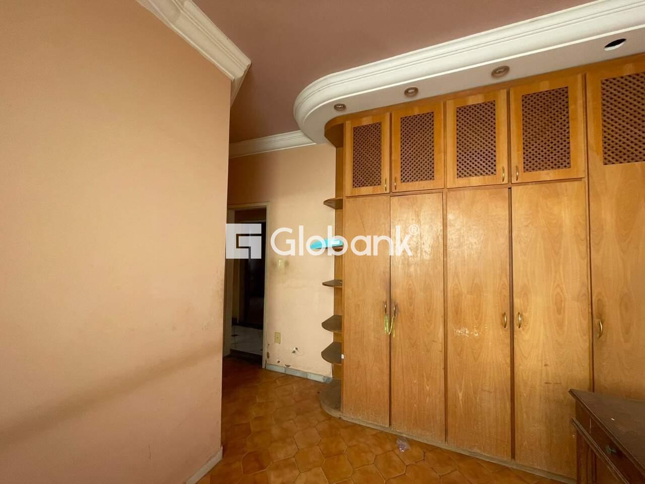 Casa 4 quartos para aluguel Vila Regina 140m² Montes Claros MG: Quarto