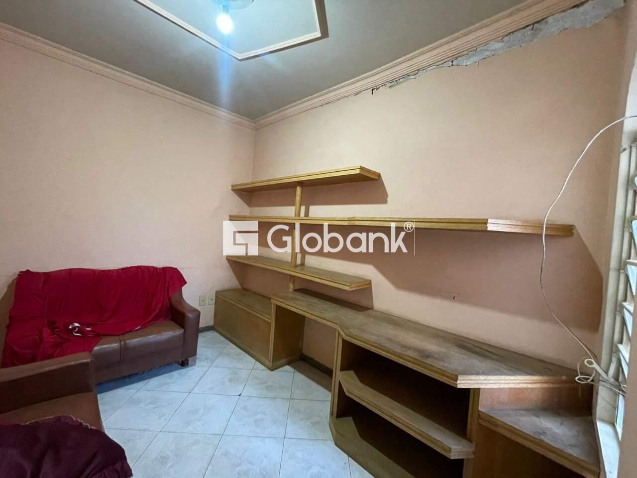 Casa 4 quartos para aluguel Vila Regina 140m² Montes Claros MG: Sala