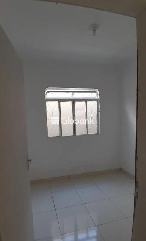 Casa 6 quartos à venda Nossa Senhora de Fátima 240m² Montes Claros MG: 
