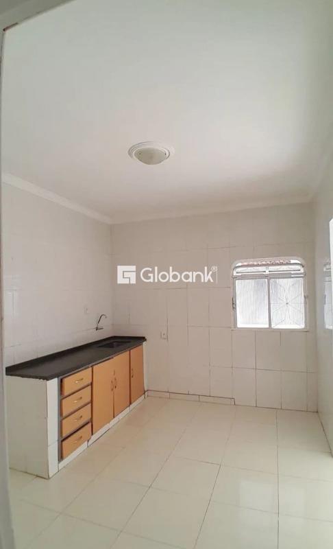 Casa 6 quartos à venda Nossa Senhora de Fátima 240m² Montes Claros MG: 