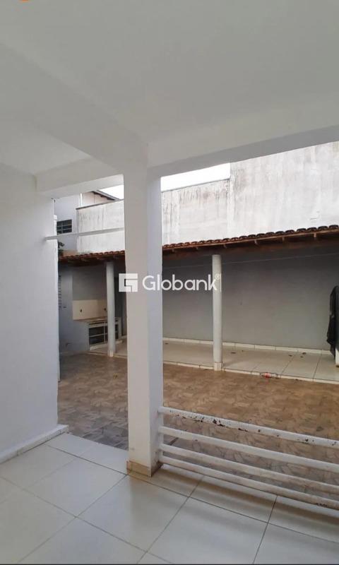 Casa 6 quartos à venda Nossa Senhora de Fátima 240m² Montes Claros MG: 