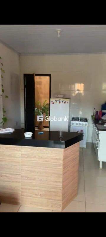 Casa 4 quartos à venda Santa Rafaela 132m² Montes Claros MG: 