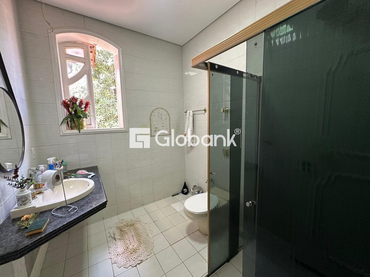 Casa 3 quartos para aluguel Jardim Panorama 180m² Montes Claros MG: Banheiro social