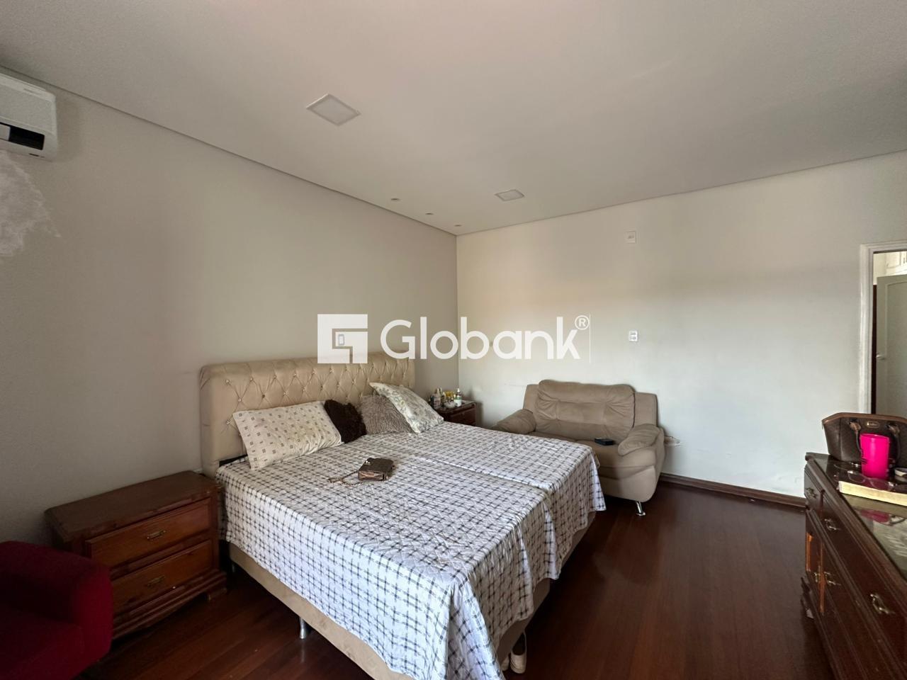 Casa 3 quartos para aluguel Jardim Panorama 180m² Montes Claros MG: Quarto