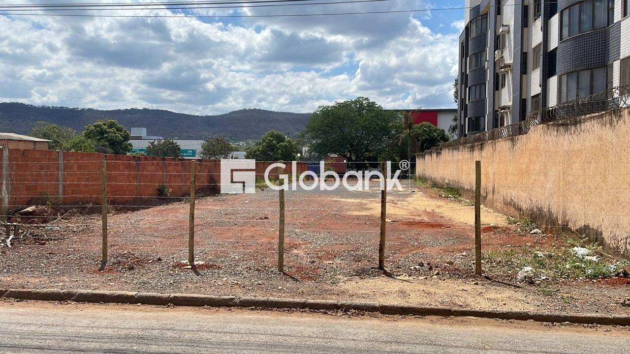 Terreno à venda Morada do Sol 900m² Montes Claros MG: 