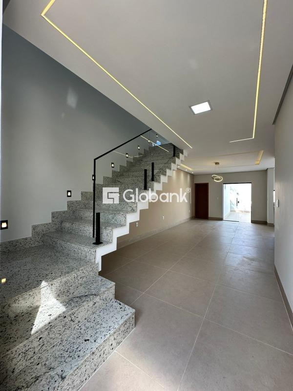 Casa 3 quartos à venda Vila Nova 164m² Montes Claros MG: 