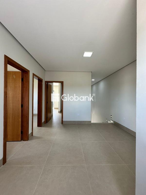 Casa 3 quartos à venda Vila Nova 164m² Montes Claros MG: 