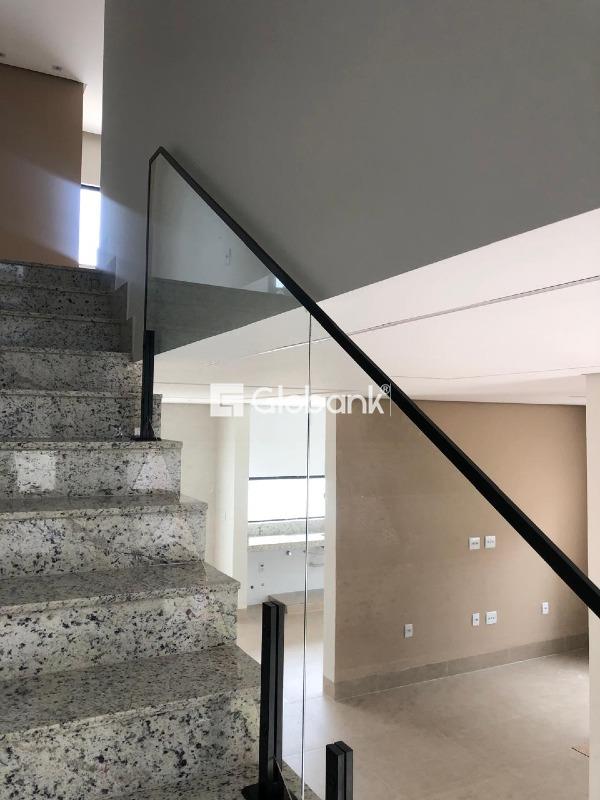 Casa 3 quartos à venda Vila Nova 164m² Montes Claros MG: 
