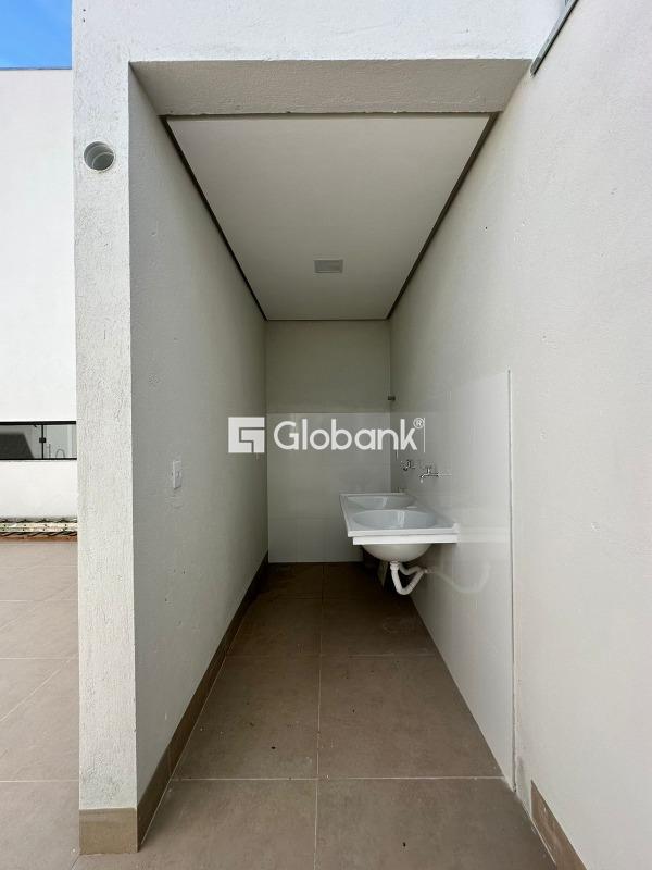 Casa 3 quartos à venda Vila Nova 164m² Montes Claros MG: 