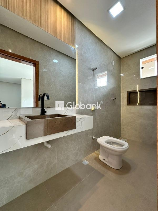 Casa 3 quartos à venda Vila Nova 164m² Montes Claros MG: 
