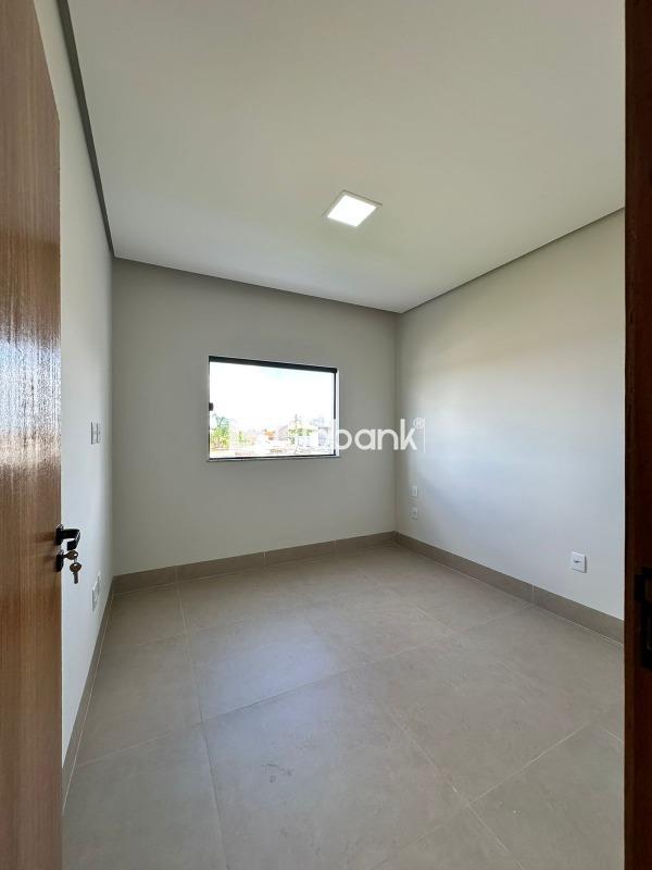 Casa 3 quartos à venda Vila Nova 164m² Montes Claros MG: 