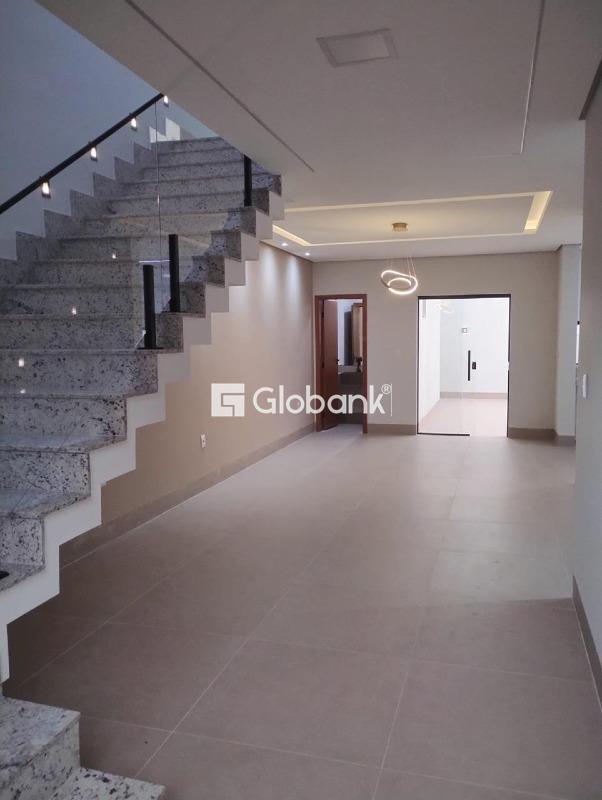 Casa 3 quartos à venda Vila Nova 164m² Montes Claros MG: 