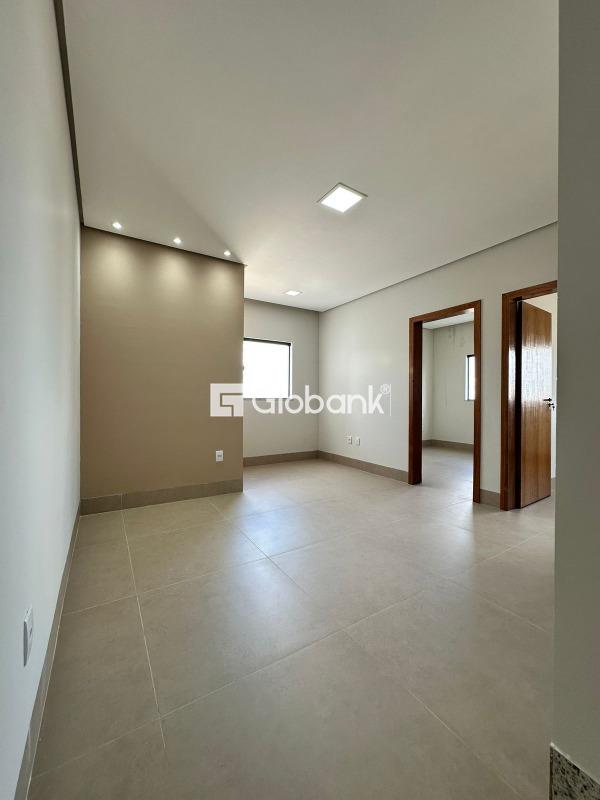 Casa 3 quartos à venda Vila Nova 164m² Montes Claros MG: 