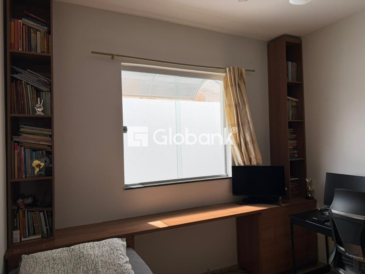 Casa 3 quartos à venda Delfino Magalhães 175,36m² Montes Claros MG: 