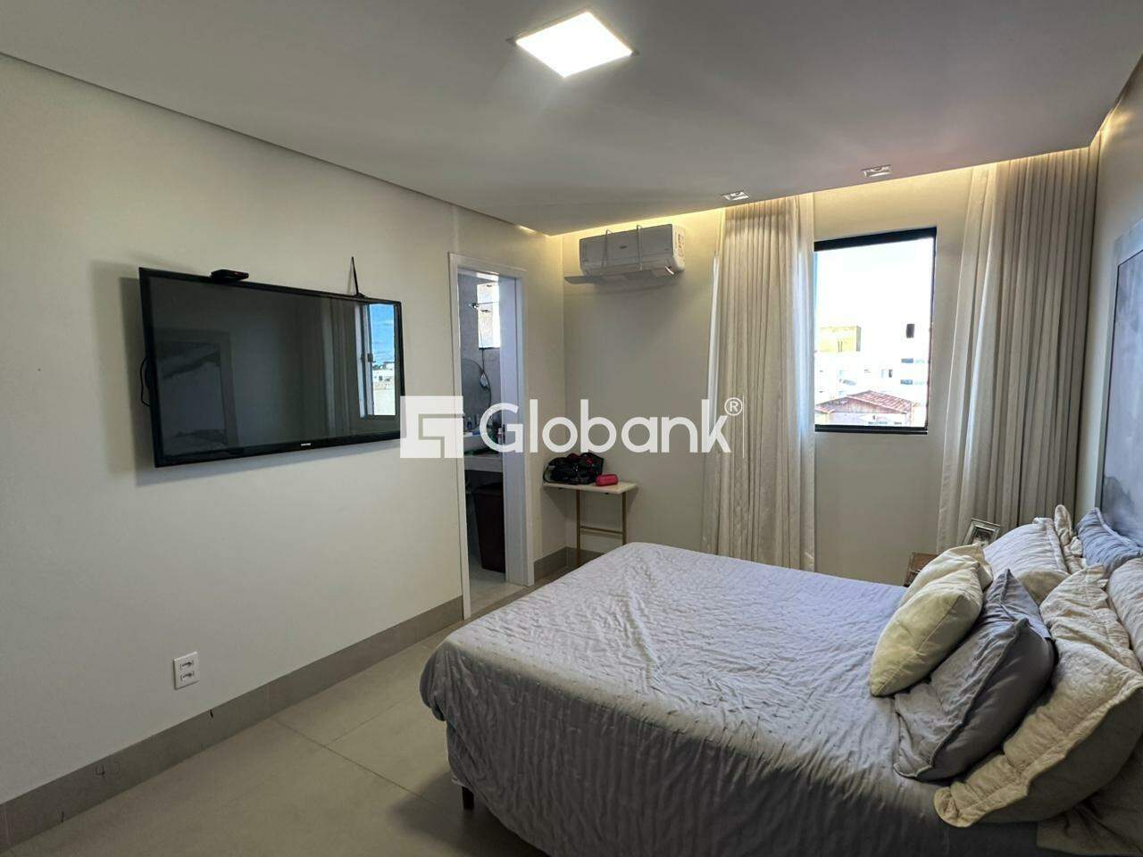 Cobertura 3 quartos à venda São José 230m² Montes Claros MG: 