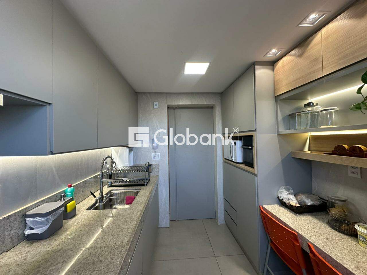 Cobertura 3 quartos à venda São José 230m² Montes Claros MG: 