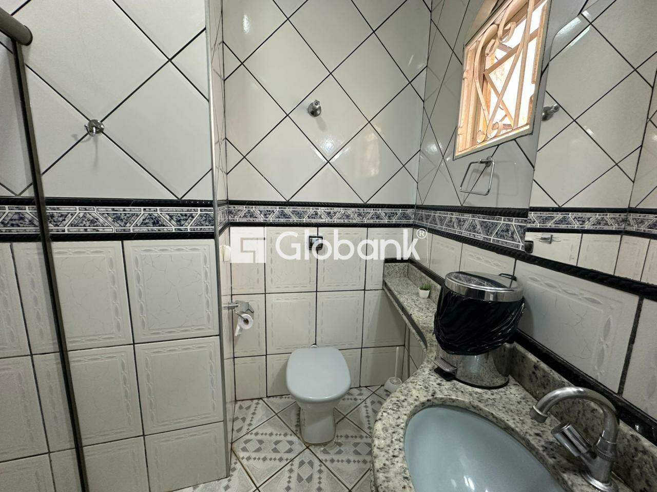 Apartamento 3 quartos para aluguel São José 90m² Montes Claros MG: Banheiro social