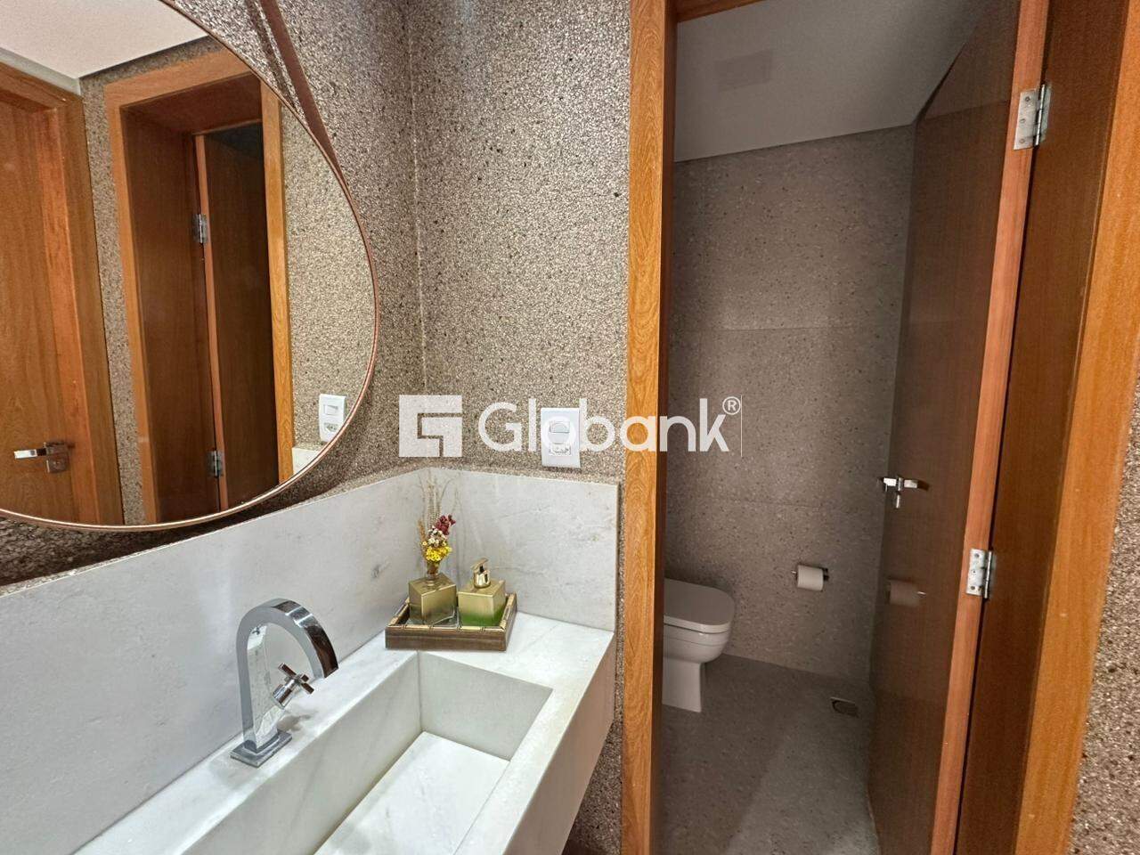 Cobertura 4 quartos para aluguel Augusta Mota 220m² Montes Claros MG: Lavabo