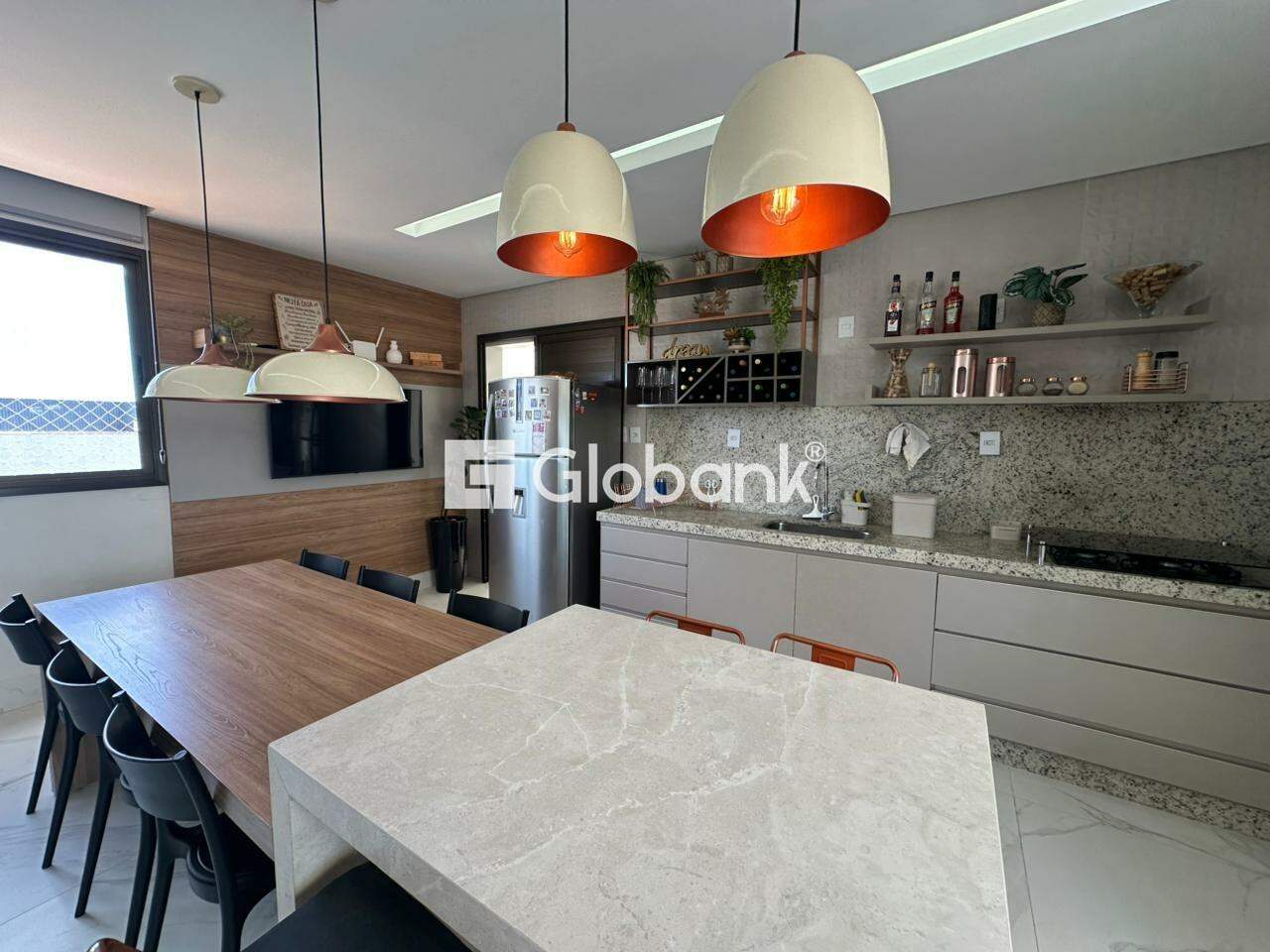 Cobertura 4 quartos para aluguel Augusta Mota 220m² Montes Claros MG: Cobertura