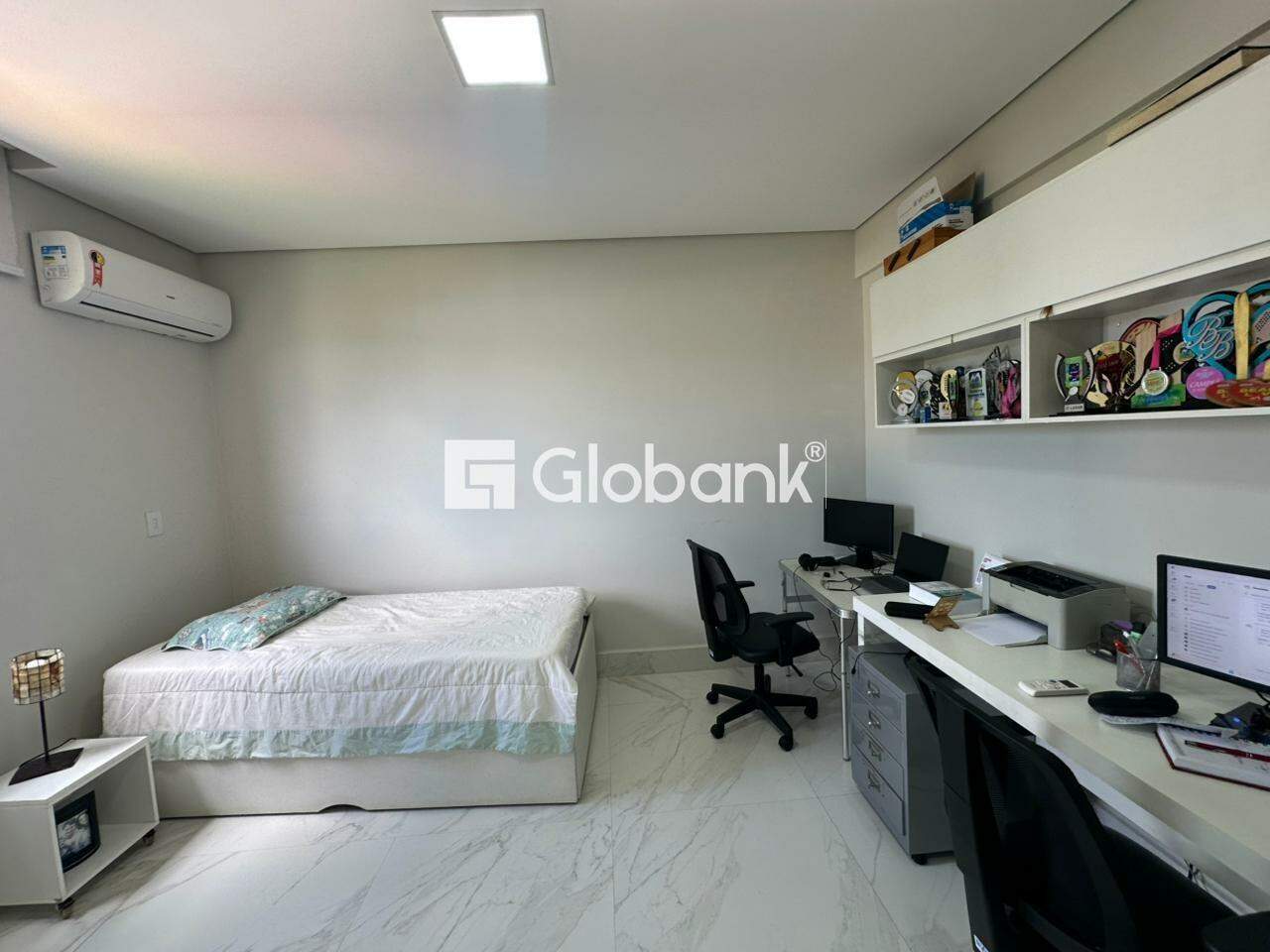 Cobertura 4 quartos para aluguel Augusta Mota 220m² Montes Claros MG: Quarto