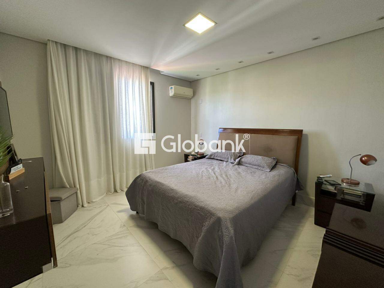 Cobertura 4 quartos para aluguel Augusta Mota 220m² Montes Claros MG: Quarto